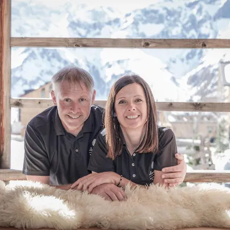 Aadla Walser-chalets Mit Privater Sauna, Hotpot Und Hotelservice