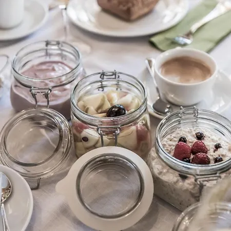 Aadla Walser-chalets Mit Privater Sauna, Hotpot Und Hotelservice Horská chata *