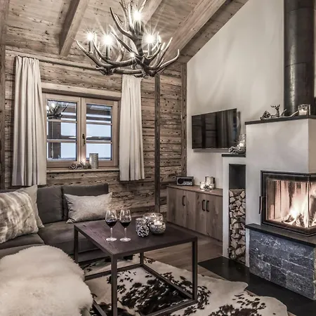 Aadla Walser-chalets Mit Privater Sauna, Hotpot Und Hotelservice Chalet *