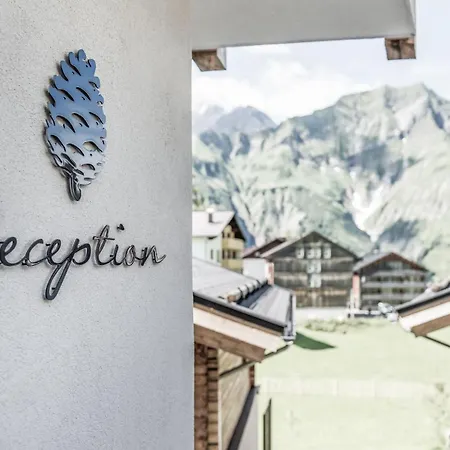 Chalet Aadla Walser-chalets Mit Privater Sauna, Hotpot Und Hotelservice