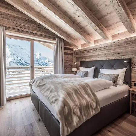 Aadla Walser-chalets Mit Privater Sauna, Hotpot Und Hotelservice Chalet