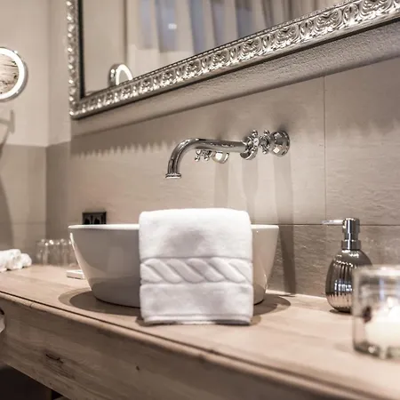 Horská chata Aadla Walser-chalets Mit Privater Sauna, Hotpot Und Hotelservice