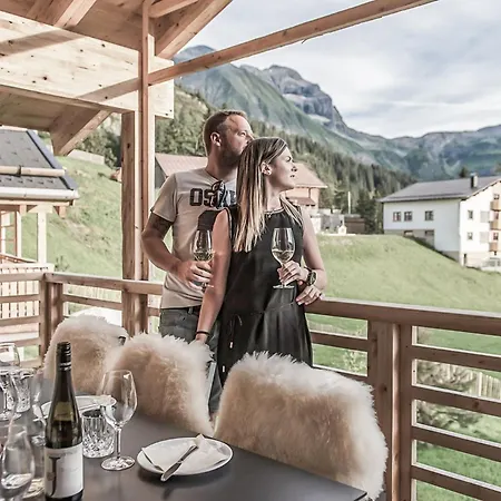 Chalet Aadla Walser-chalets Mit Privater Sauna, Hotpot Und Hotelservice *
